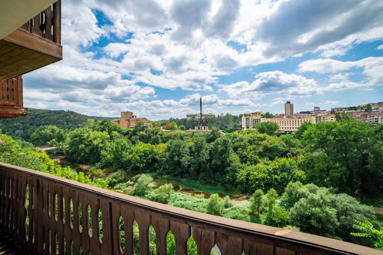 Four Riders Guest House Veliko Tarnovo Ngoại thất bức ảnh